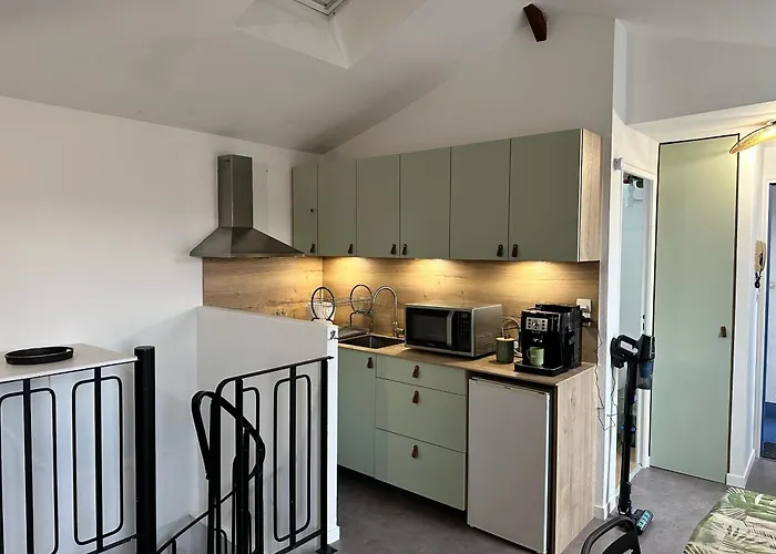 Logis Nature Au Pied Du Chateau *